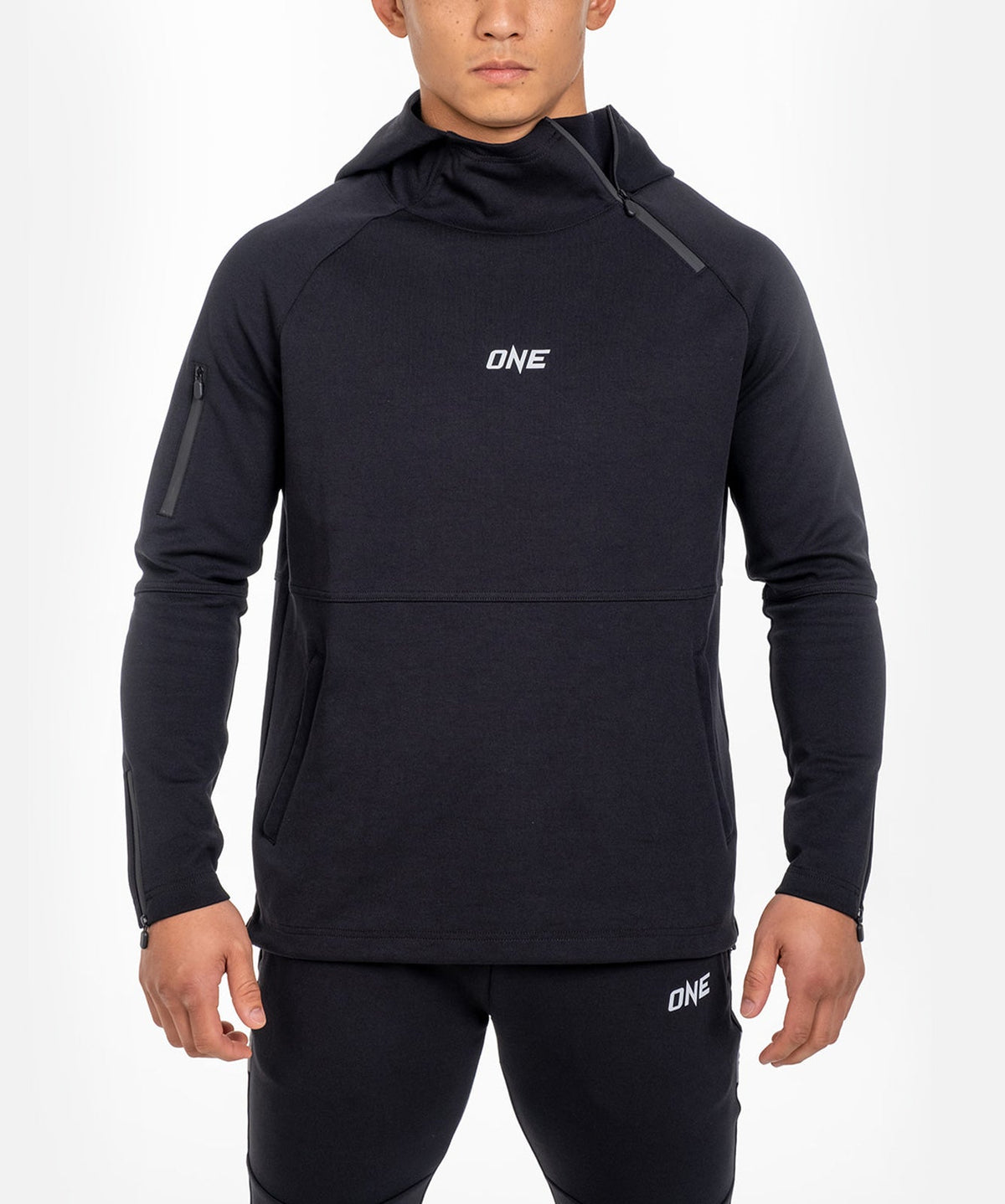 เสื้อฮู้ด Elite (สีดำ)