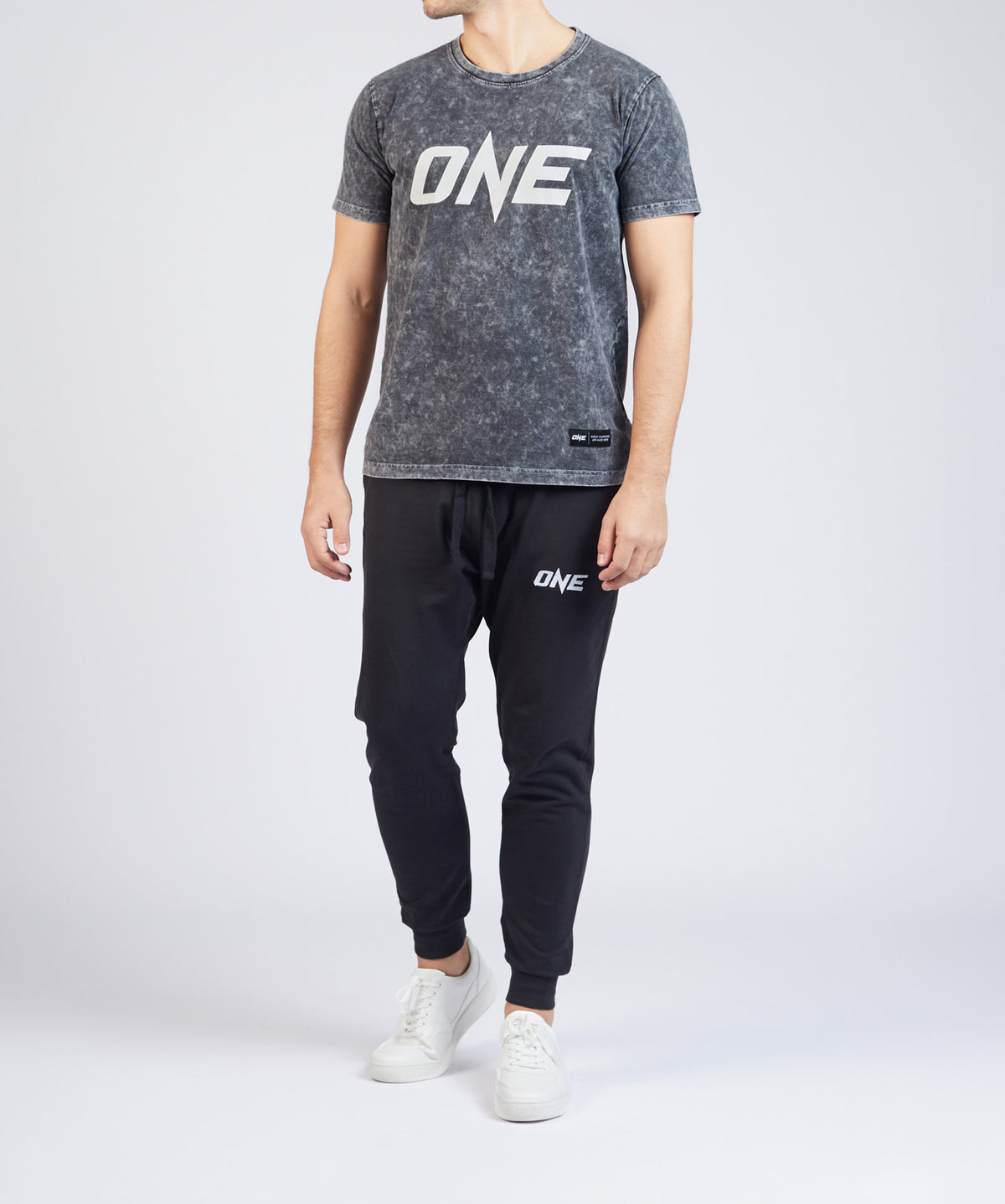 เสื้อยืด โลโก้ ONE สี Stonewashed