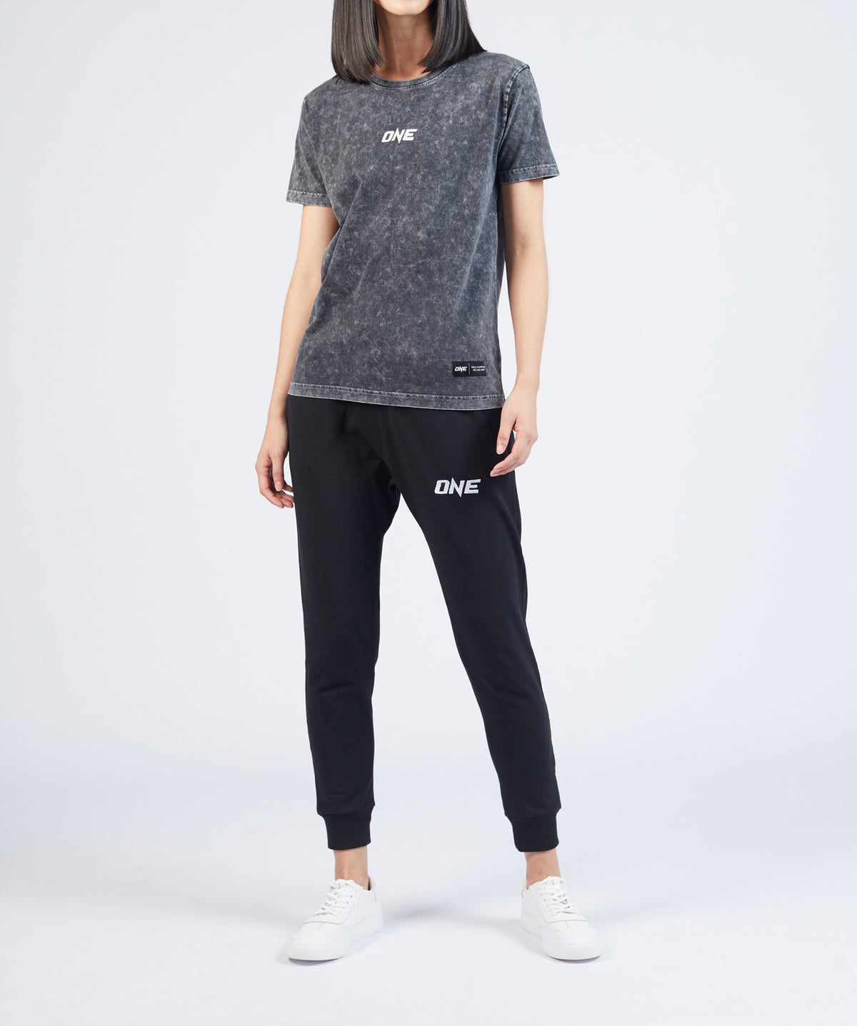 เสื้อยืด โลโก้ Signature ONE Stonewashed