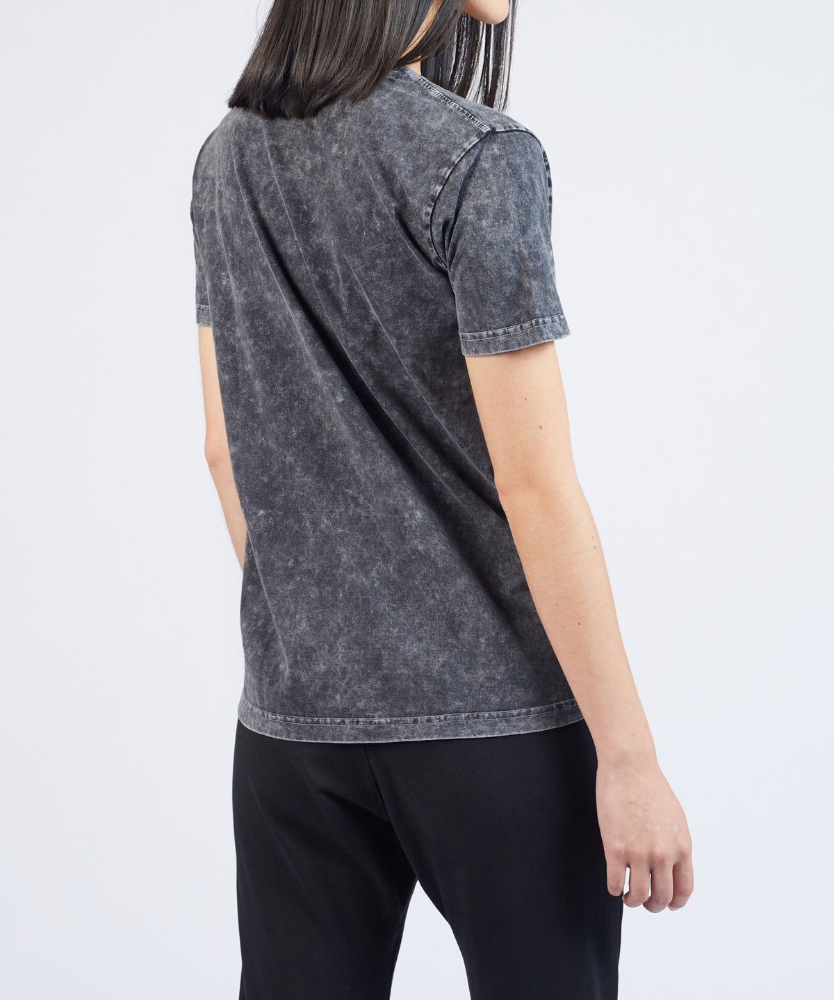 เสื้อยืด โลโก้ Signature ONE Stonewashed