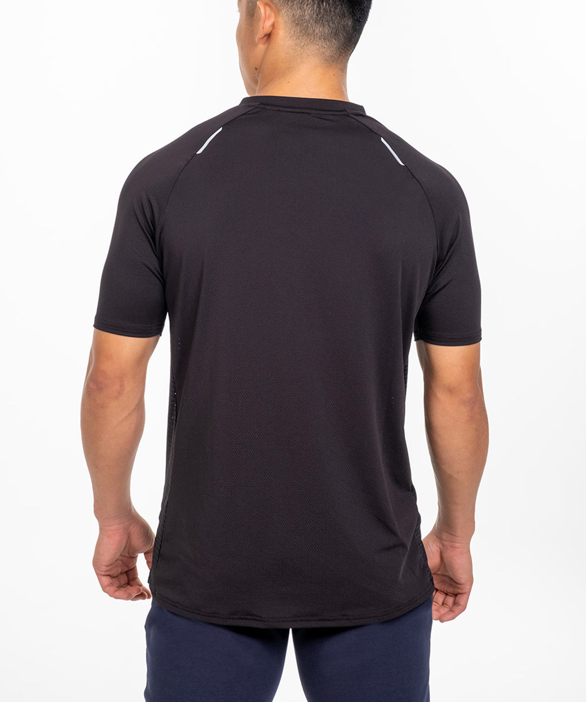 เสื้อเทรนนิ่ง Elite 2.0 (สีดำ)