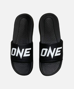 รองเท้าแตะ ONE Logo Slides (สีดำ)