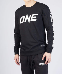 เสื้อวอร์ม โลโก้ ONE สีดำ