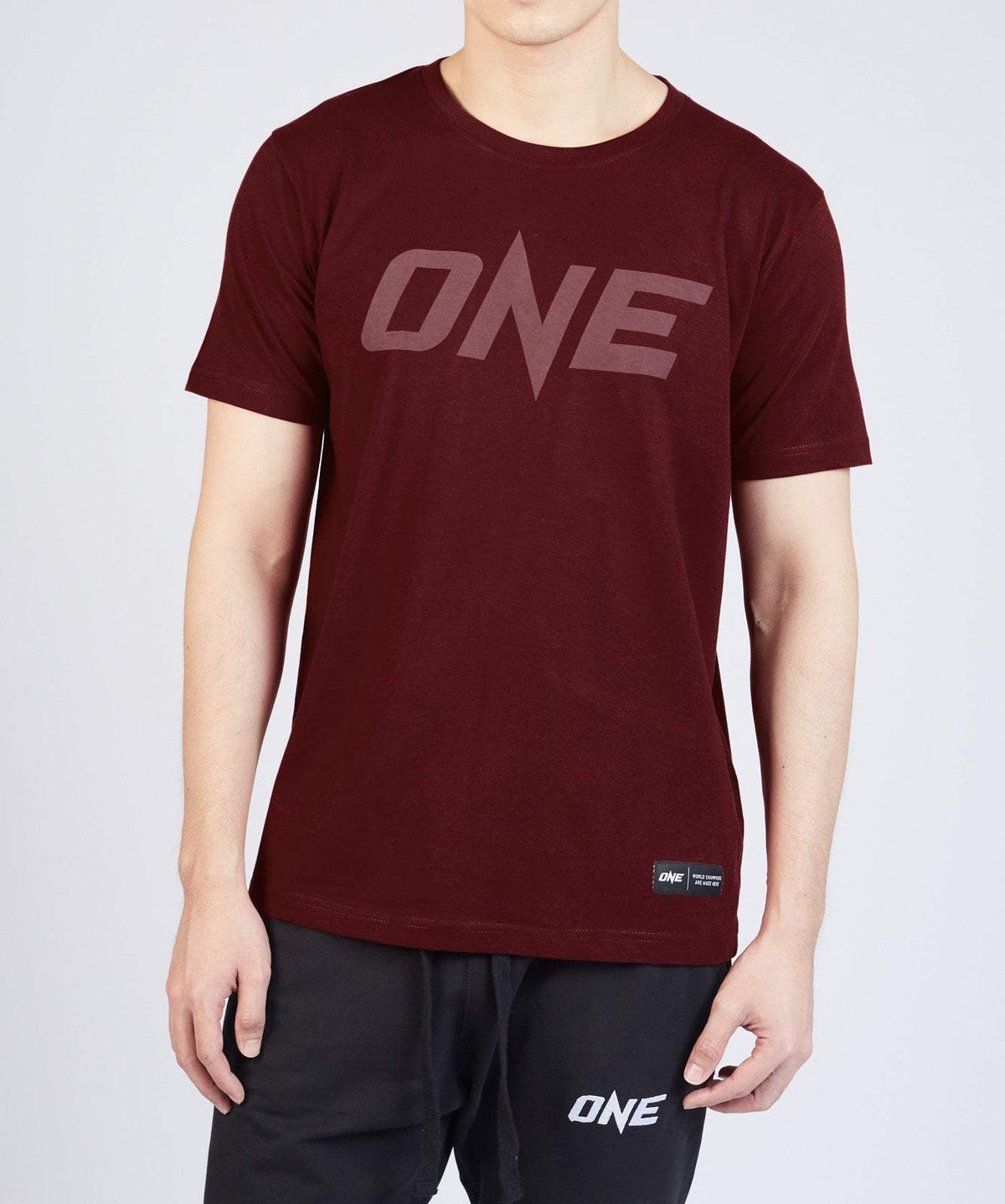 เสื้อยืด โลโก้ ONE Monotone สีน้ำตาลแดง