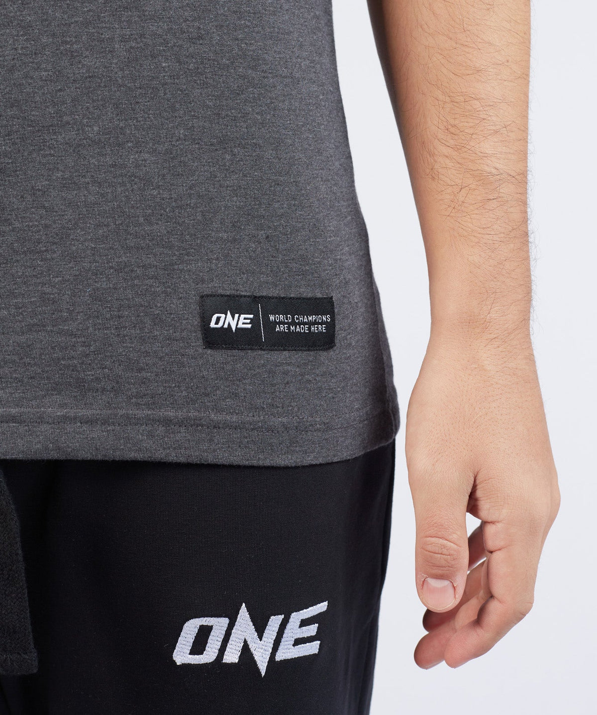 เสื้อยืด OSS